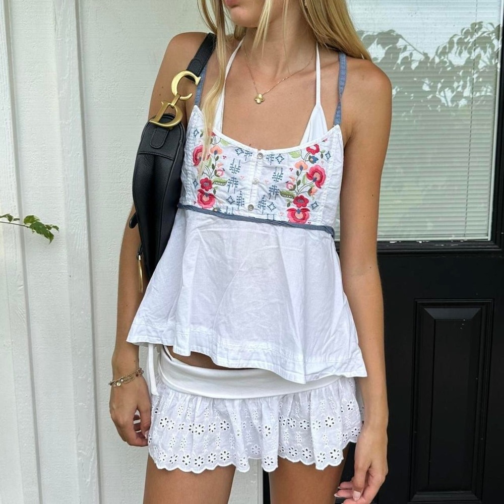 NWOT Vintage Abercrombie & Fitch Embroidered Cami Top